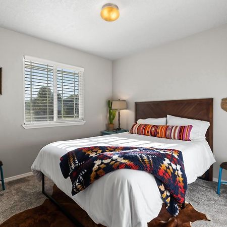 Southwestern Style 4 Bedroom Nampa Home Sleeps 16! מראה חיצוני תמונה