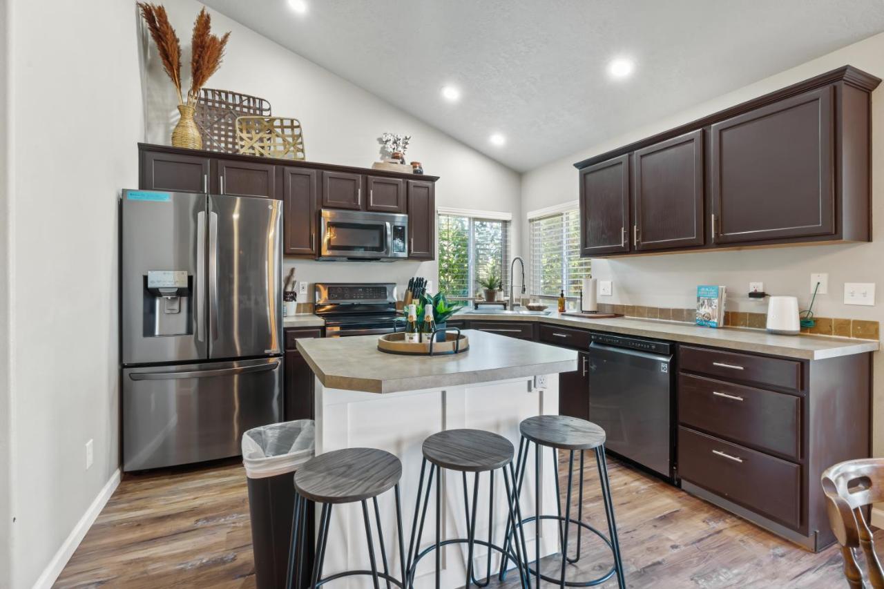 Southwestern Style 4 Bedroom Nampa Home Sleeps 16! מראה חיצוני תמונה